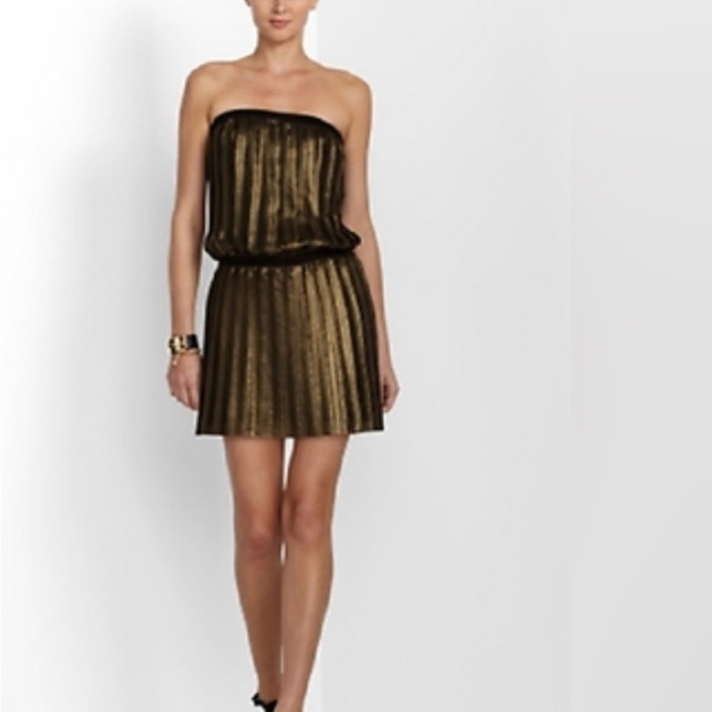 Elegant Strapless Metallic Dress